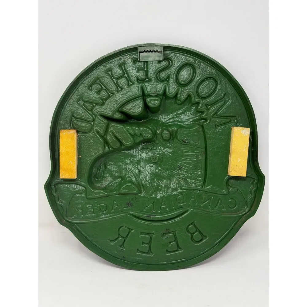Vintage Moosehead Beer Sign Wall Plaque Canadian Lager (Bar Man Cave) 13” x 14”